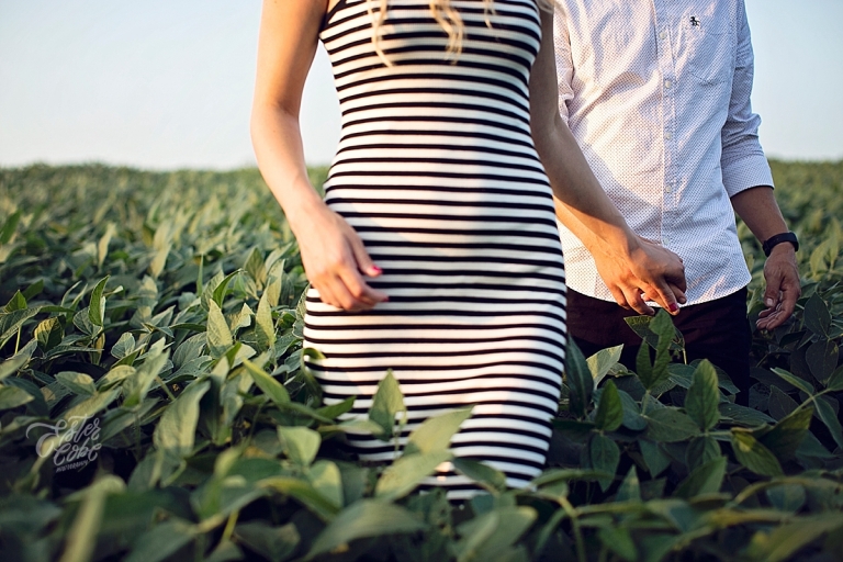 Outdoor Engagement Photo in farm field