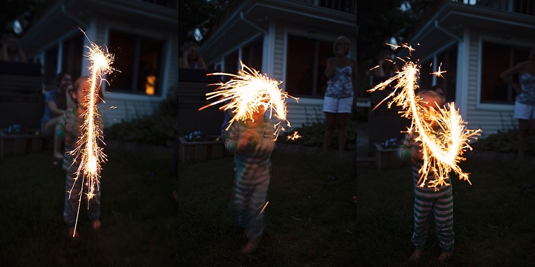 Sparkler Photographs, How to photograph 4th of July, Michigan Lifestyle Photographer, Photo Challenge, South Eastern Michigan Family Photographer